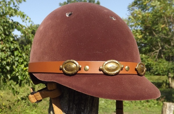 brown flocked with antique brass hat band side view pic 1.jpg